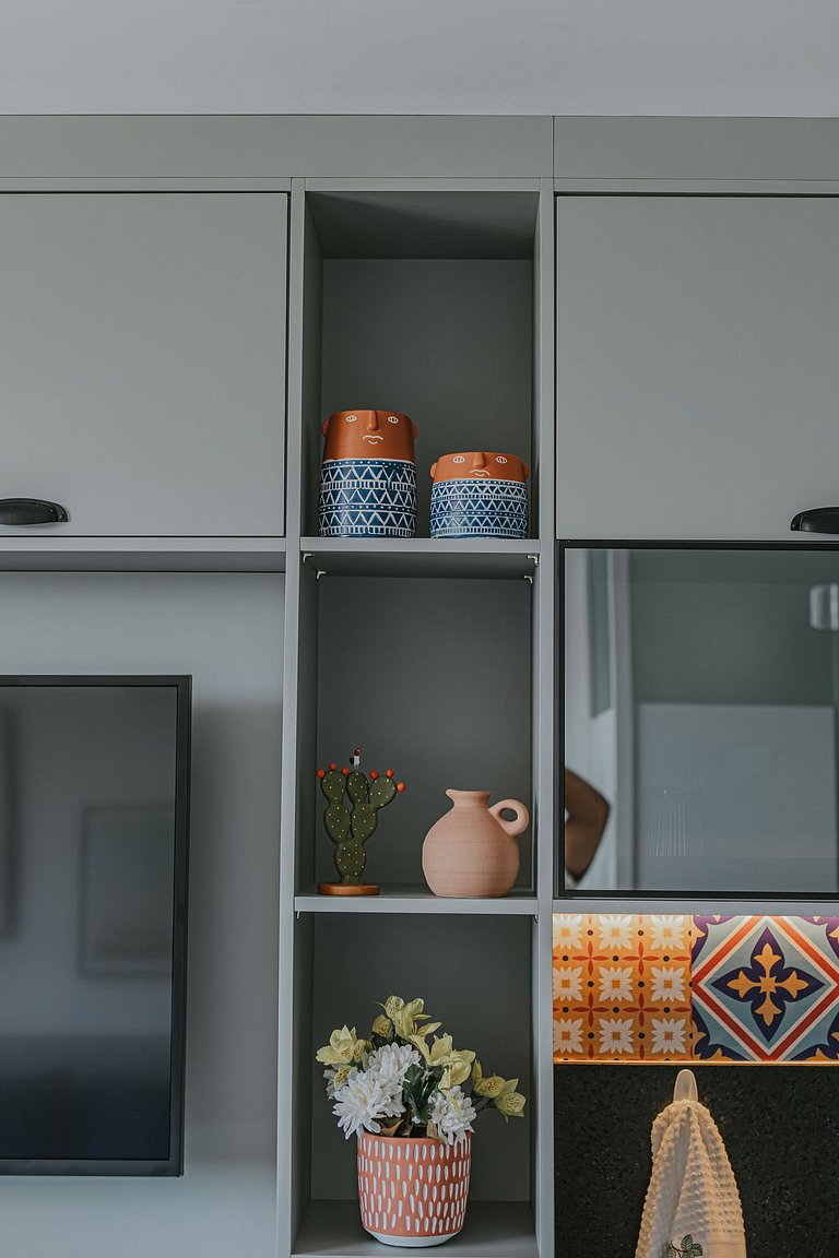 Studio moderno c/ piscina rooftop perto da praia