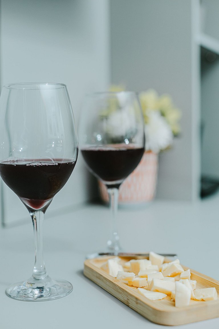 Studio moderno c/ piscina rooftop perto da praia