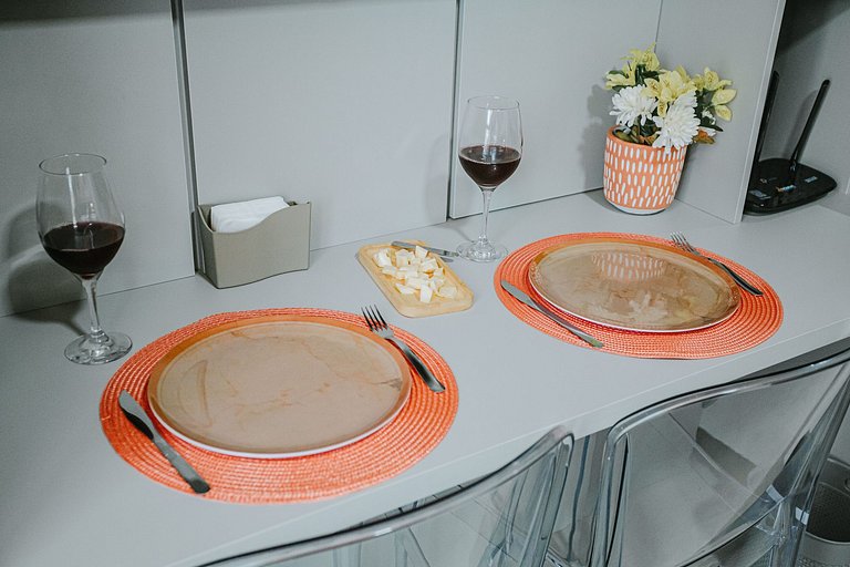 Studio moderno c/ piscina rooftop perto da praia