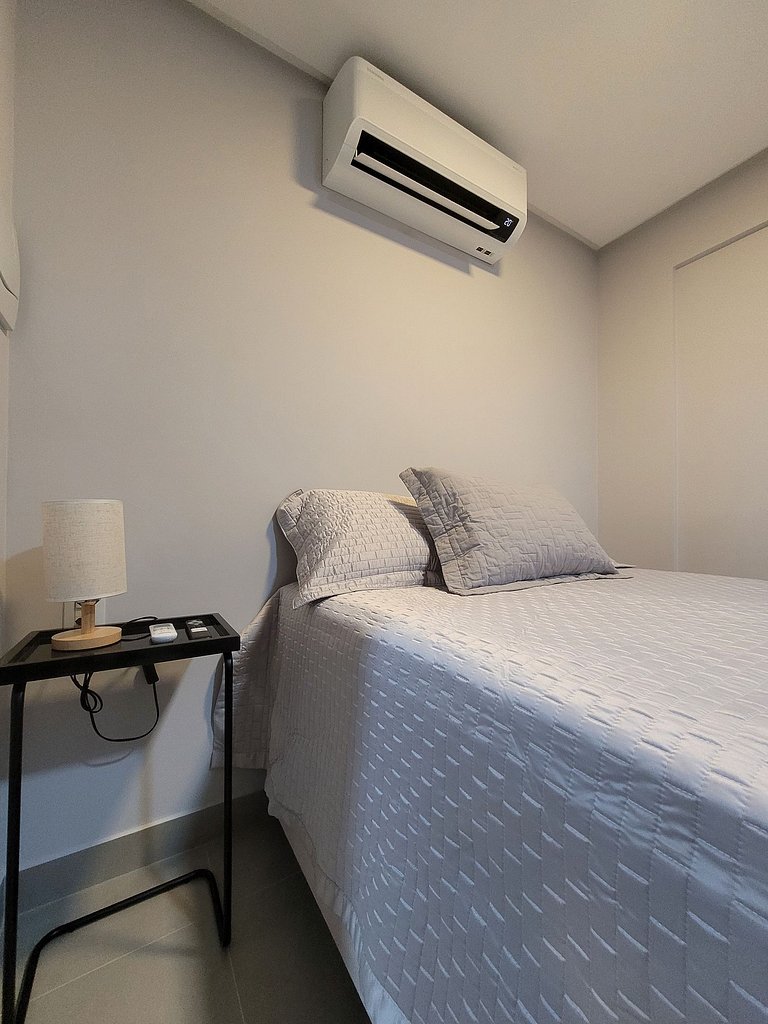 Flat Sensacional com Varanda 50m da Praia