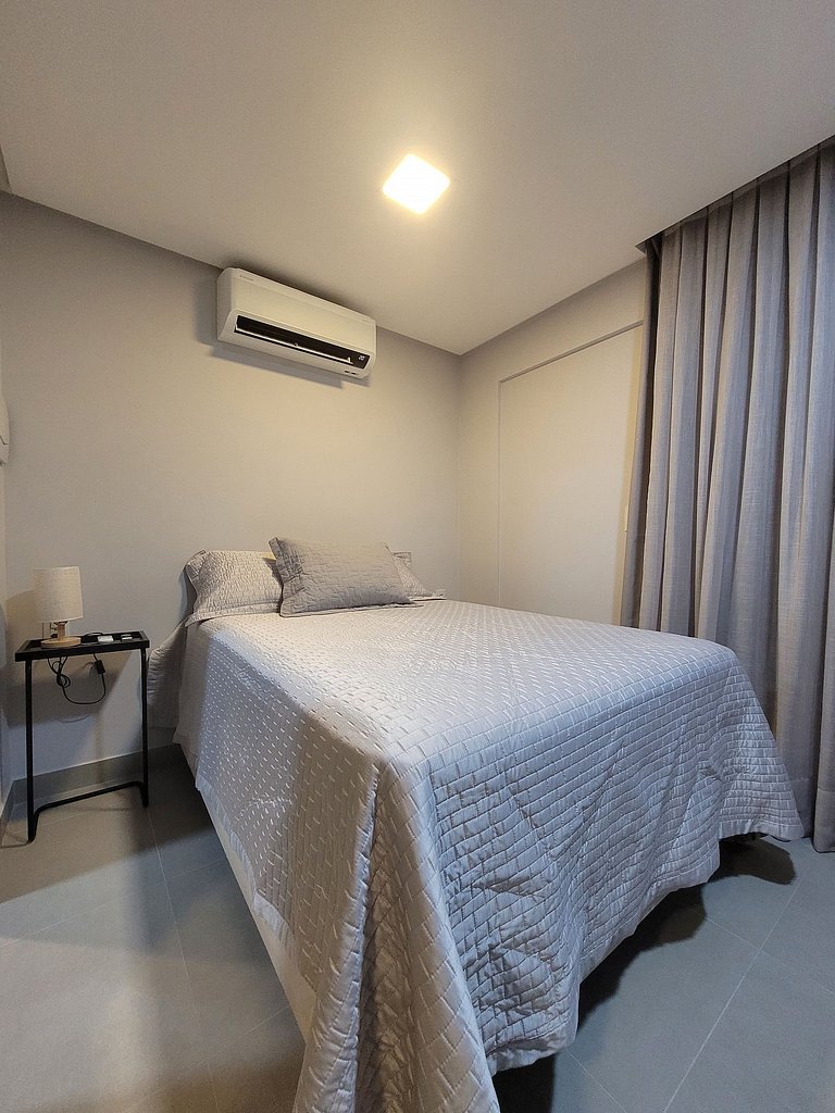 Flat Sensacional com Varanda 50m da Praia