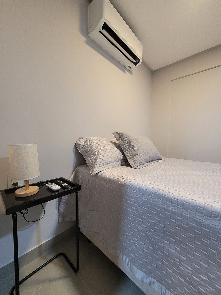 Flat Sensacional com Varanda 50m da Praia