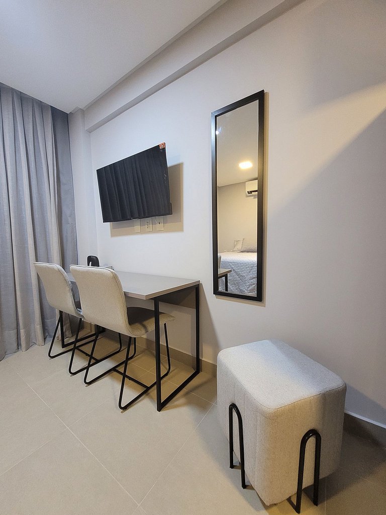 Flat Sensacional com Varanda 50m da Praia