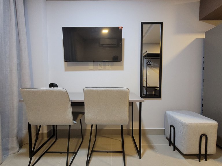 Flat Sensacional com Varanda 50m da Praia