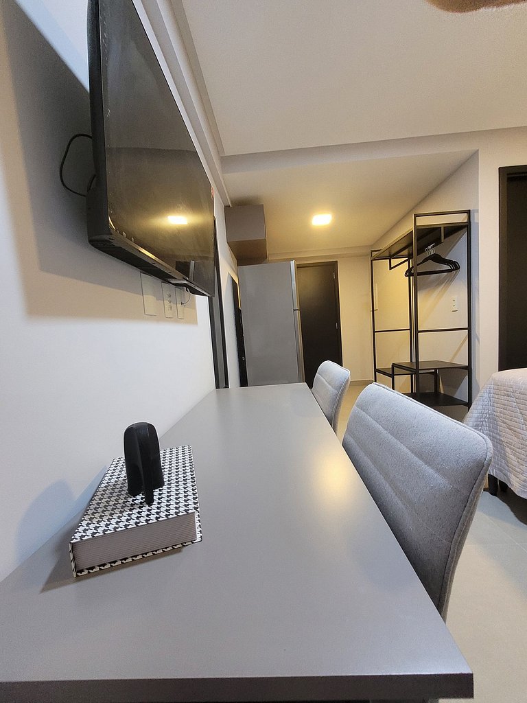 Flat Sensacional com Varanda 50m da Praia