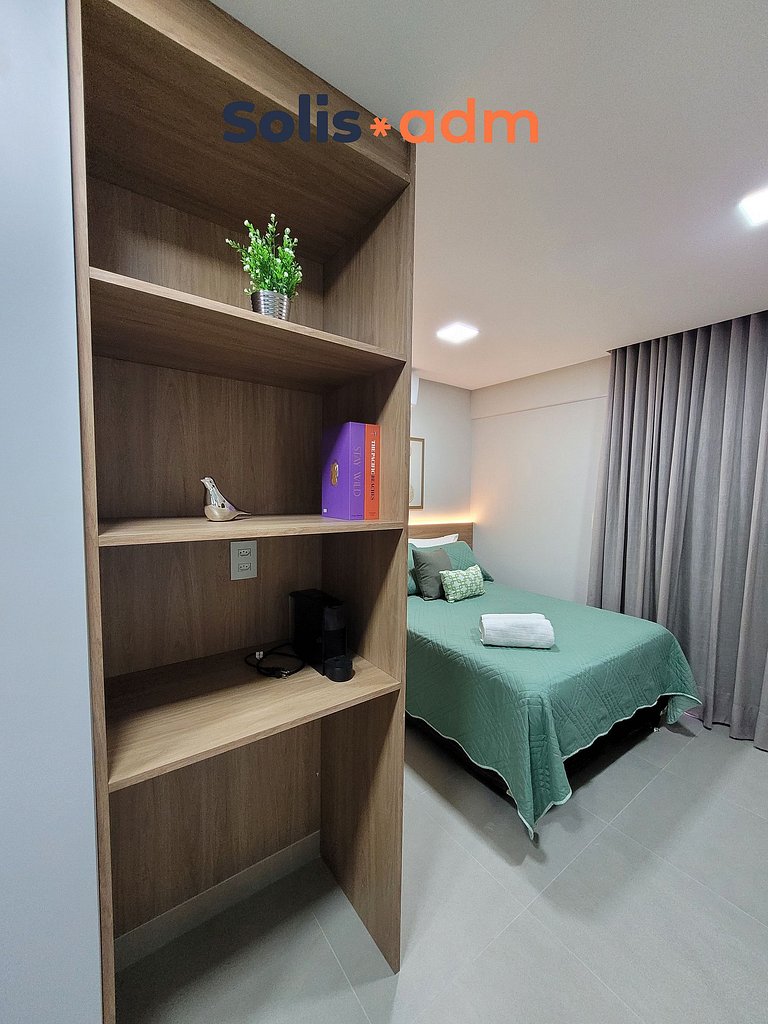 Lindo Flat com Varanda a 50m da praia