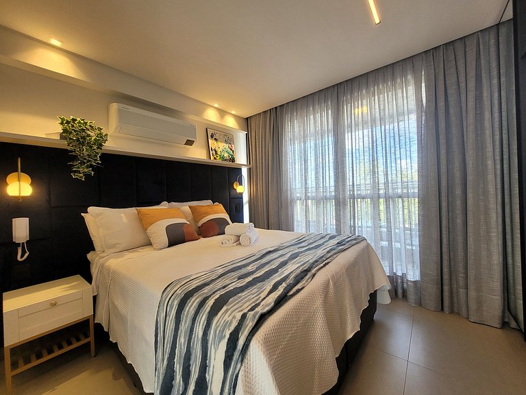 Flat 50m da Praia com Varanda e Vista