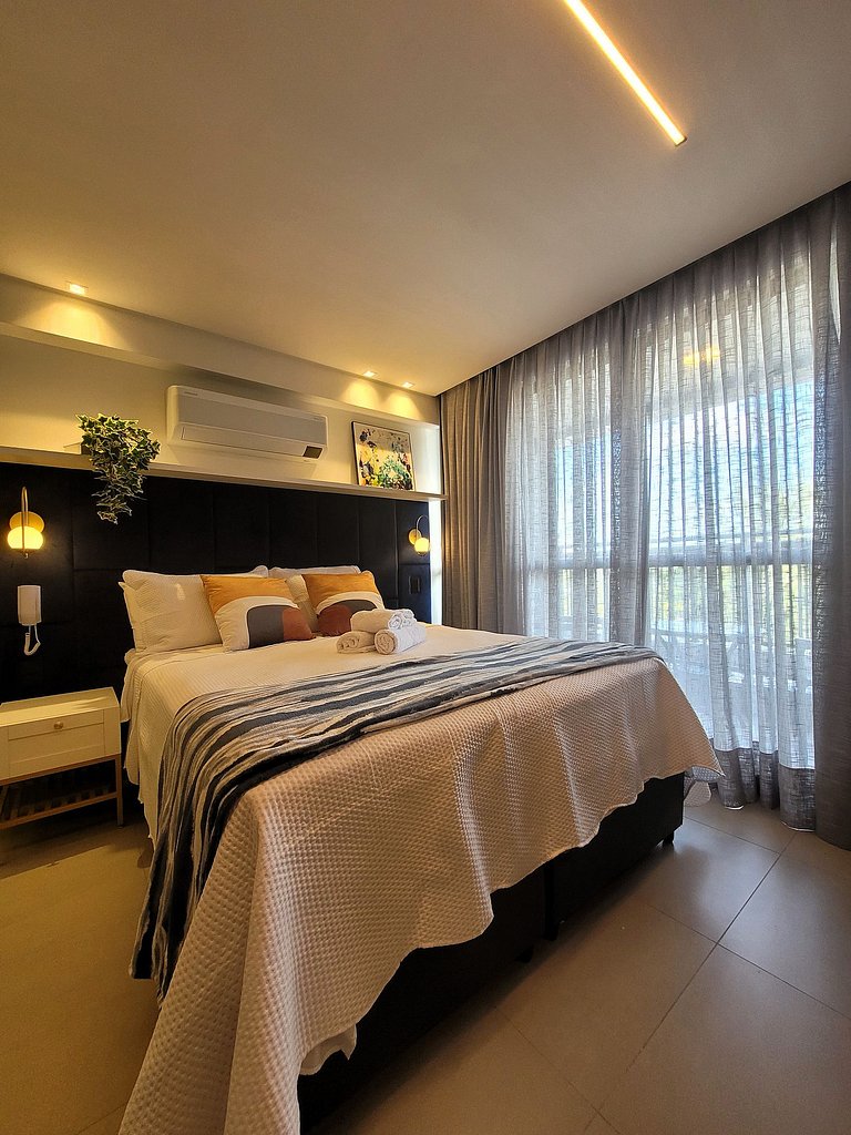 Flat 50m da Praia com Varanda e Vista