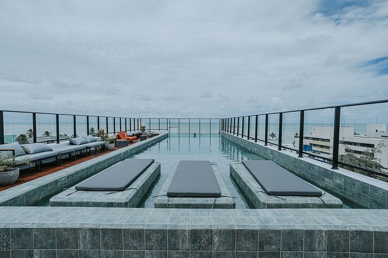 Flat 50m da Praia com Varanda e Vista