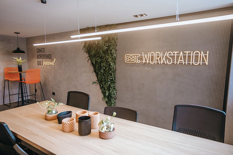 Flat próximo ao mar com varanda e linda vista