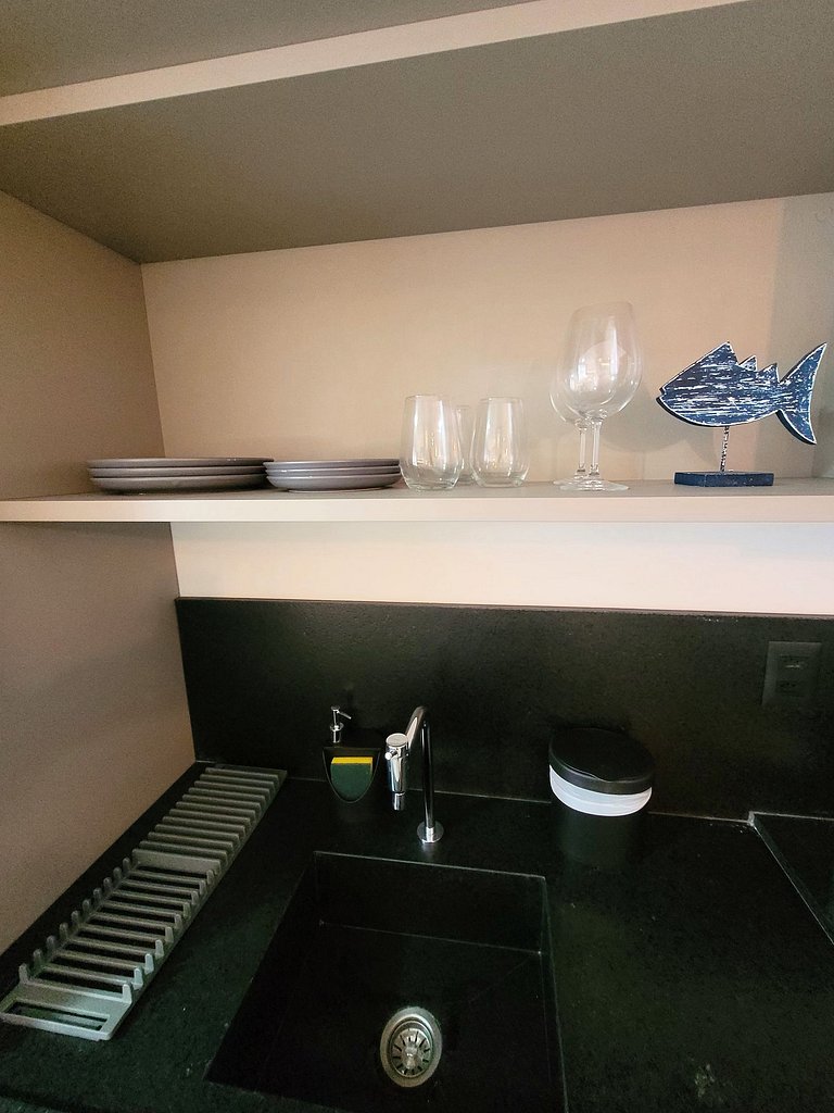 Aproveite o Rooftop com Piscina | A 50m da Praia