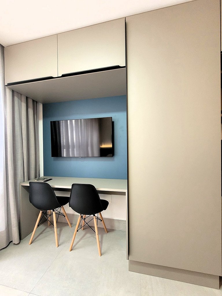 Aproveite o Rooftop com Piscina | A 50m da Praia