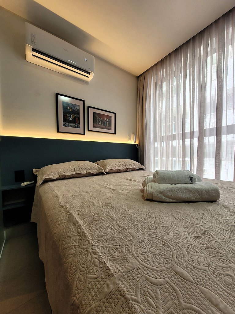 Aproveite o Rooftop com Piscina | A 50m da Praia