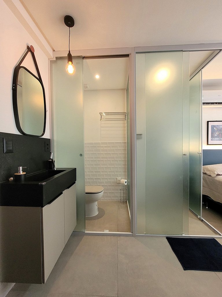 Aproveite o Rooftop com Piscina | A 50m da Praia