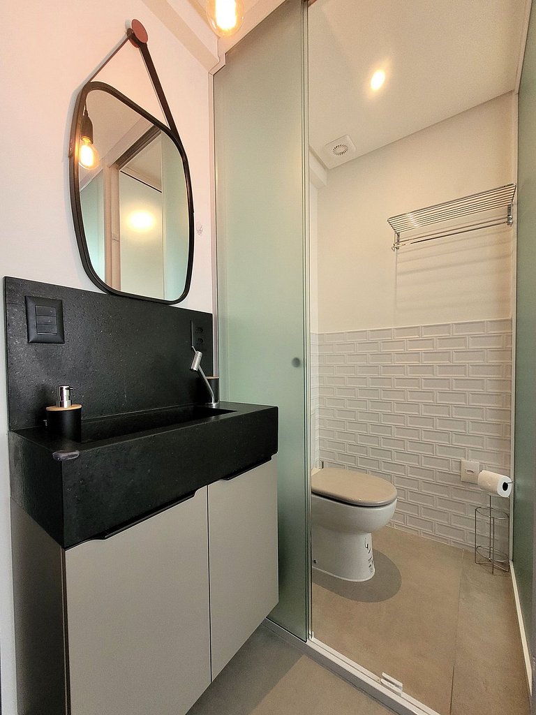 Aproveite o Rooftop com Piscina | A 50m da Praia