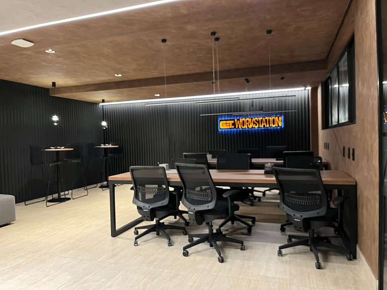 Flat espaçoso e confortável a 50m da praia