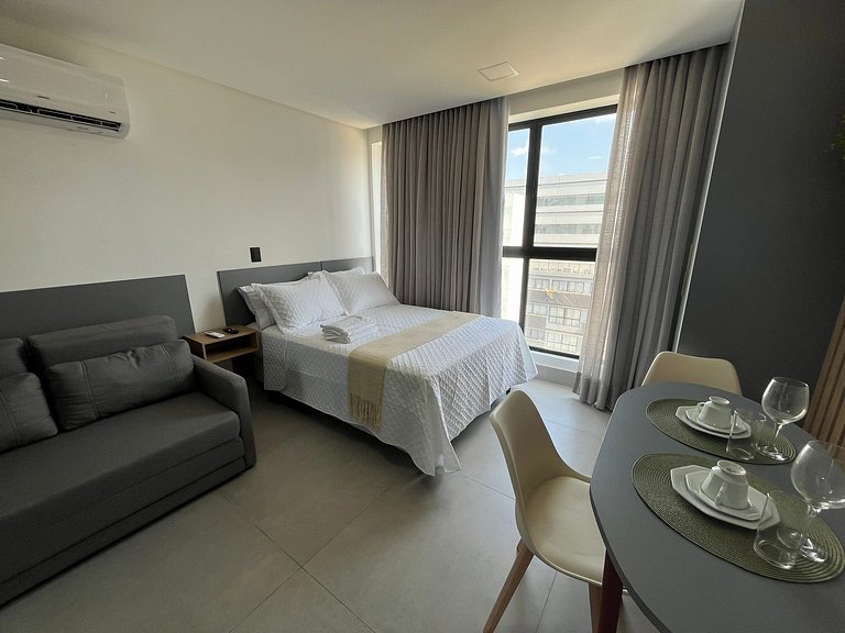 Flat espaçoso e confortável a 50m da praia