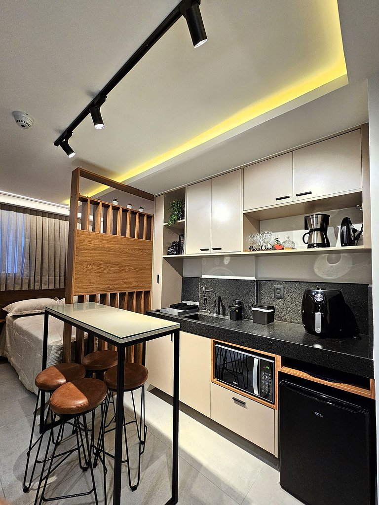 Lindo Flat com 2 camas casal a 50m da praia