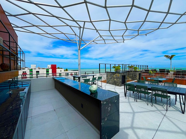 Apartamento na areia da praia do Bessa. AG 303.