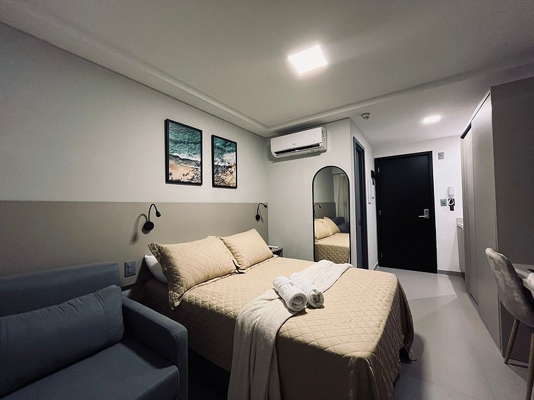 Espaço com varanda próximo ao mar. BH 322