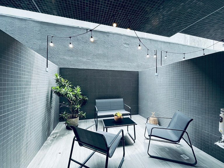 Lindo Studio à Beira Mar com Área Externa