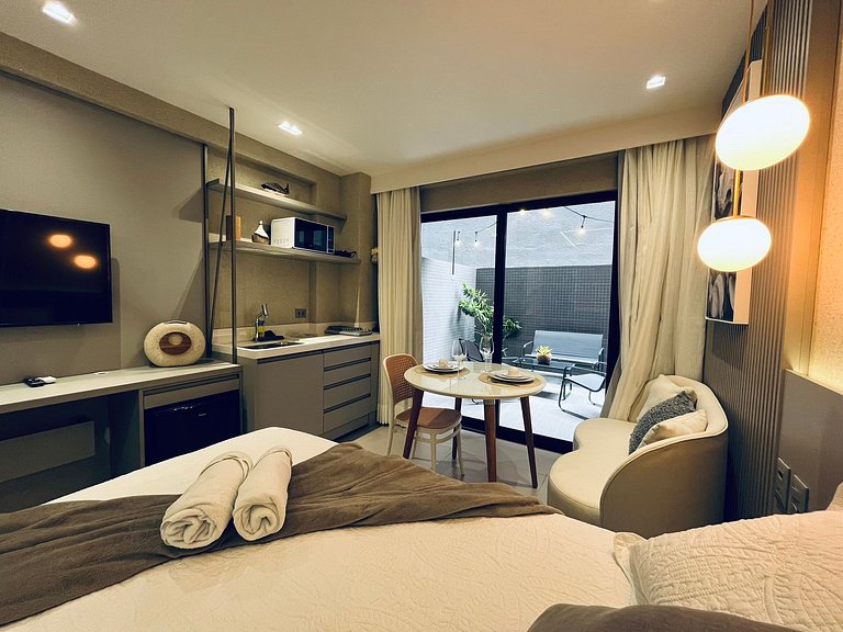 Lindo Studio à Beira Mar com Área Externa