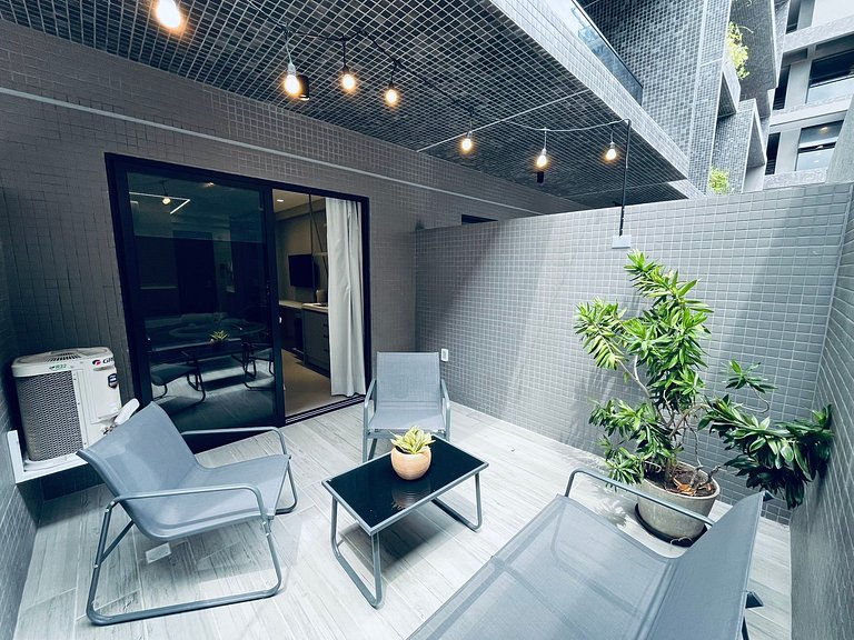Lindo Studio à Beira Mar com Área Externa