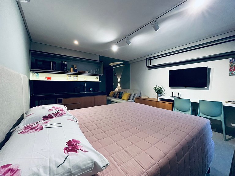 Lindo Flat com Varanda e Vista Mar