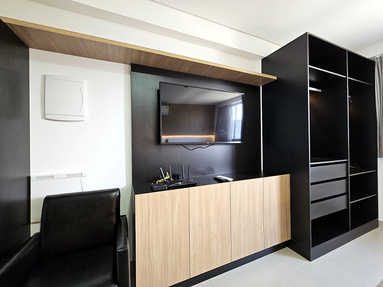 Studio moderno com cama king e muito conforto
