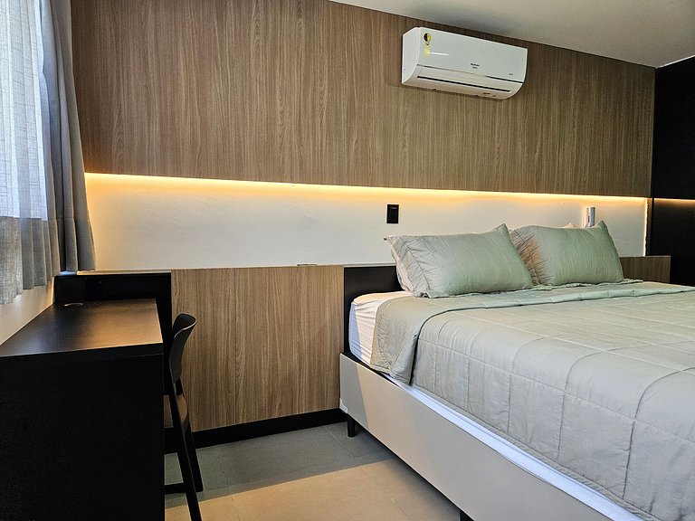 Studio moderno com cama king e muito conforto