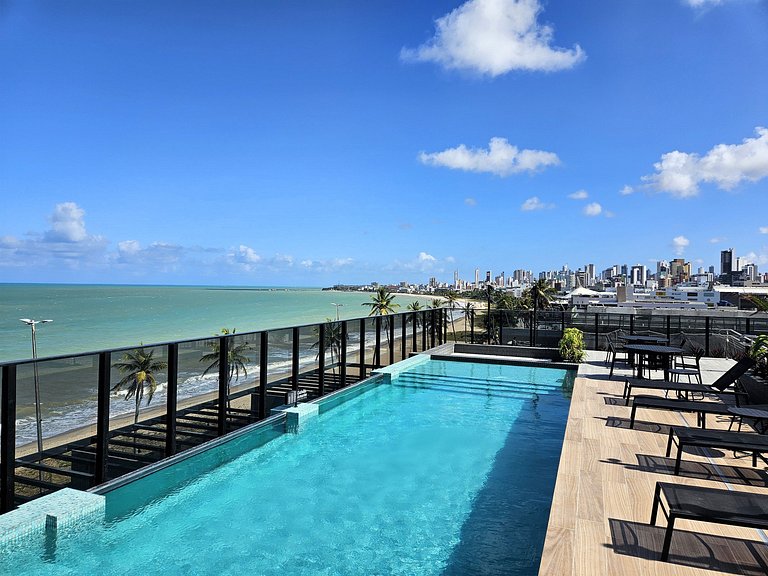 Apto com Varanda e Vista Mar no Beach Haus