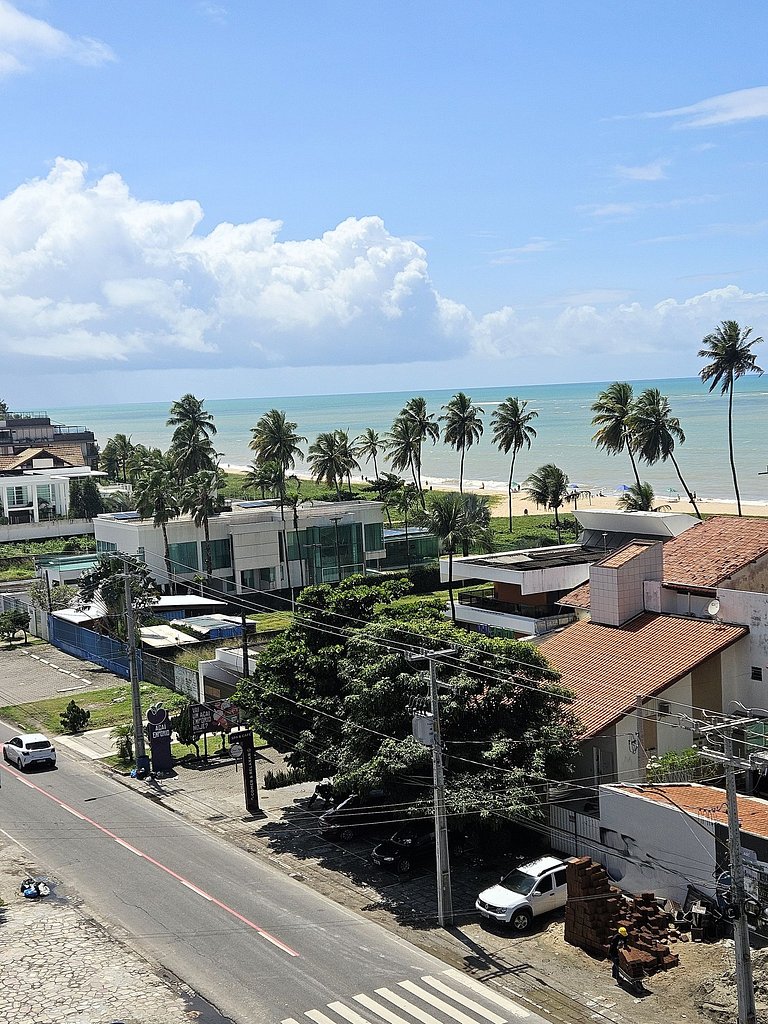 Flat com Varanda e Vista Mar