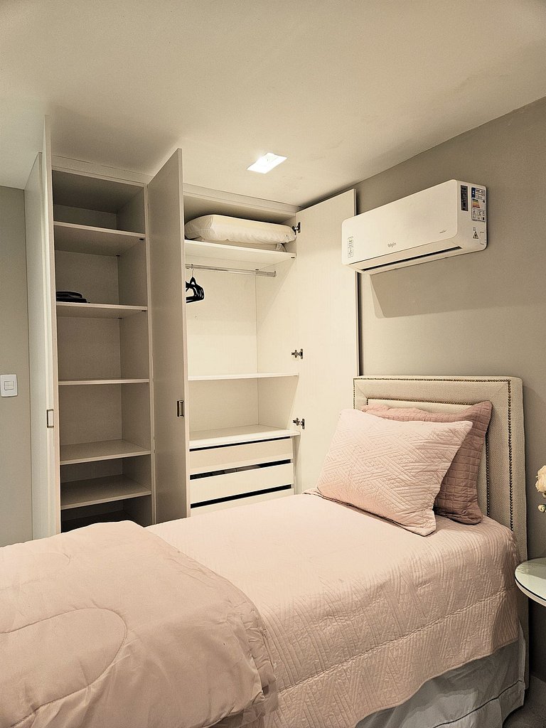 Apartamento Elegante 2 Quartos 50m da Praia