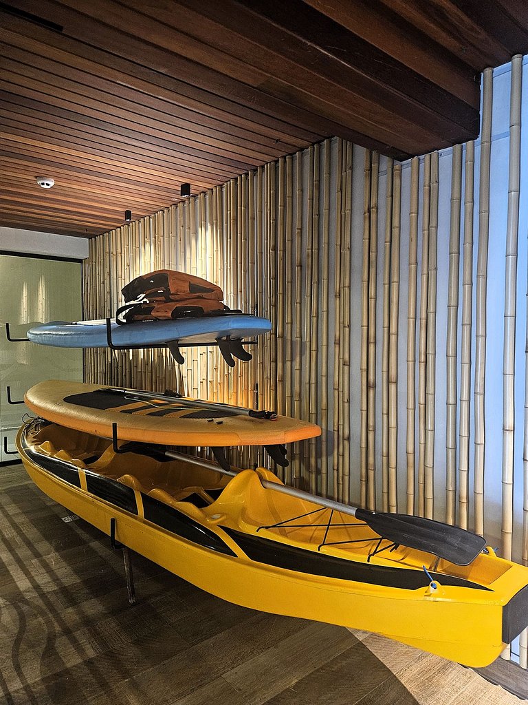 Flat "Pé na areia" com Varanda e Vista Mar