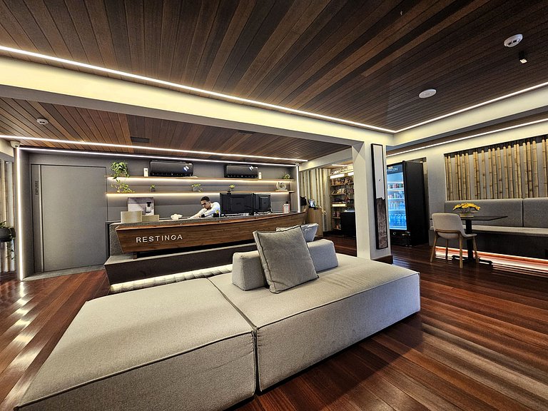 Flat "Pé na areia" com Varanda e Vista Mar