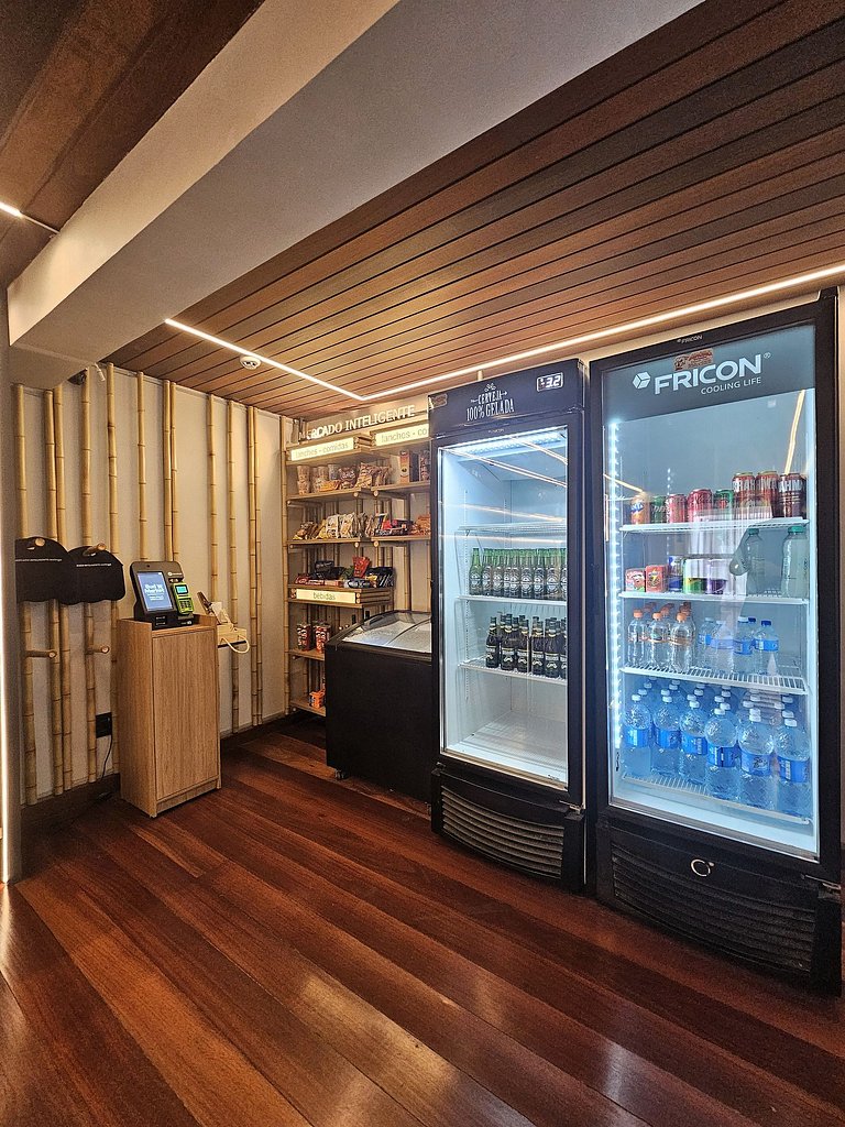 Flat "Pé na areia" com Varanda e Vista Mar