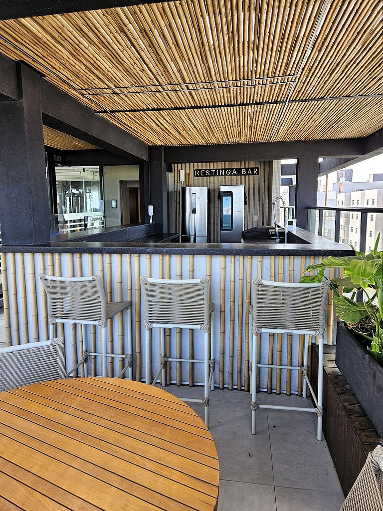 Flat "Pé na areia" com Varanda e Vista Mar