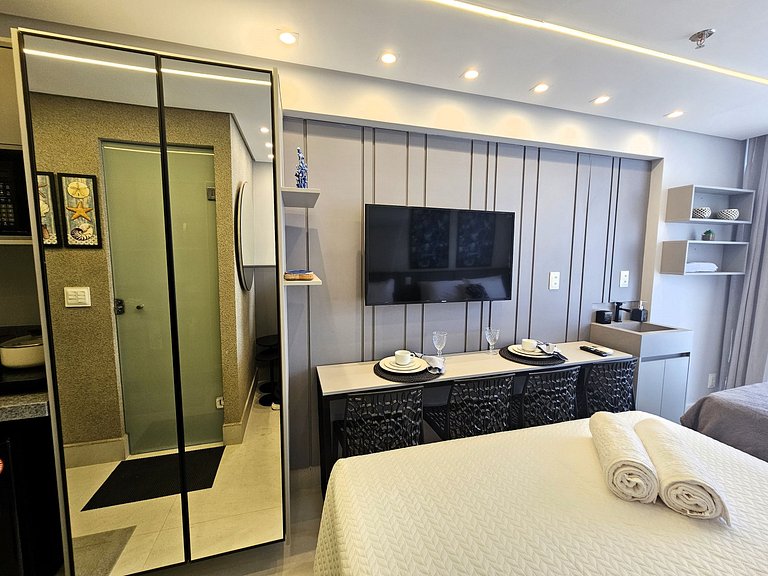 Flat "pé-na-areia" estilo Resort