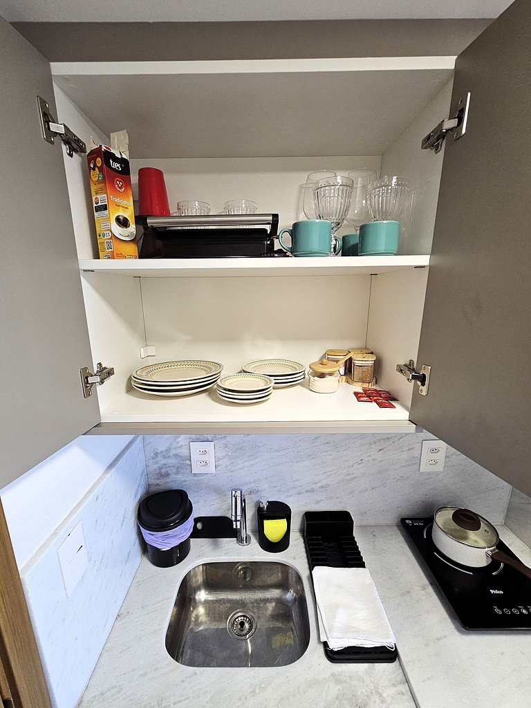 Flat "Pé na areia" com Varanda e Vista Mar