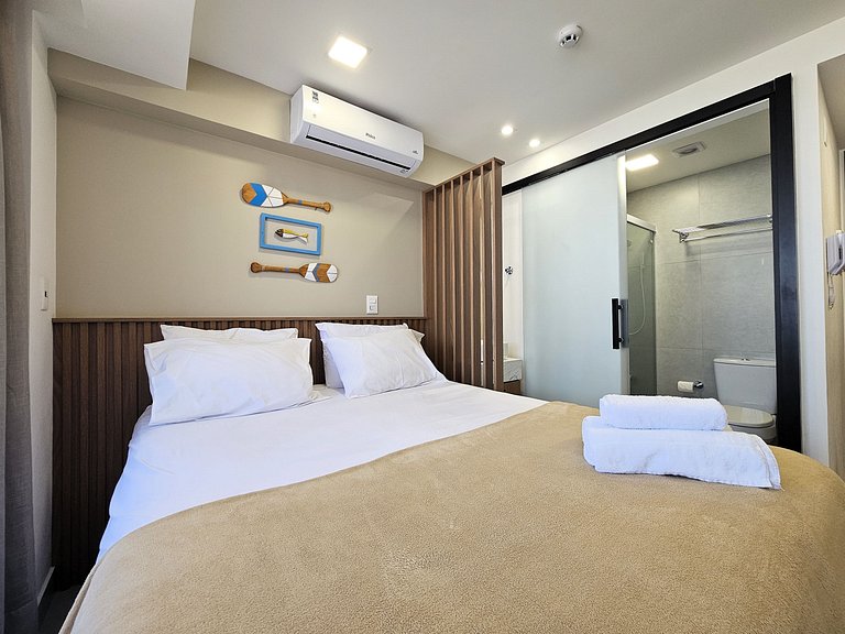 Flat "Pé na areia" com Varanda e Vista Mar