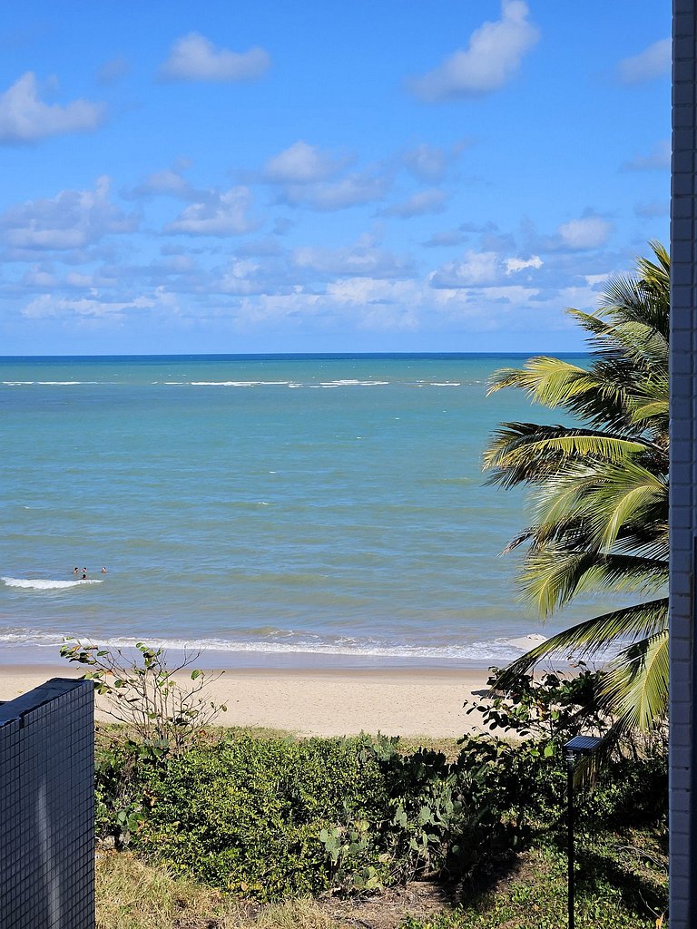 Flat "Pé na areia" com Varanda e Vista Mar