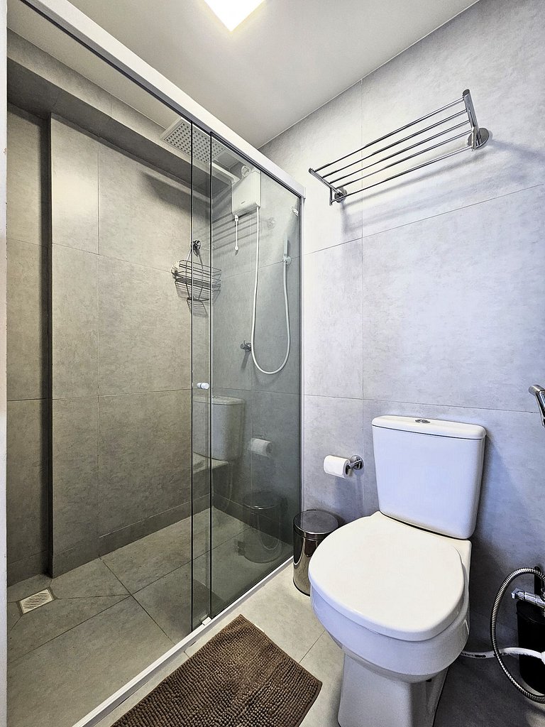 Flat "Pé na areia" com Varanda e Vista Mar