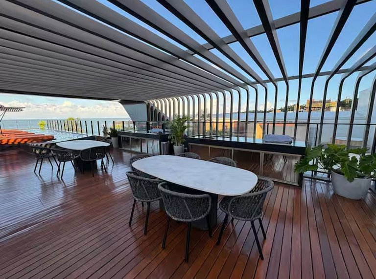 Flat Moderno Beira Mar no Cabo Branco