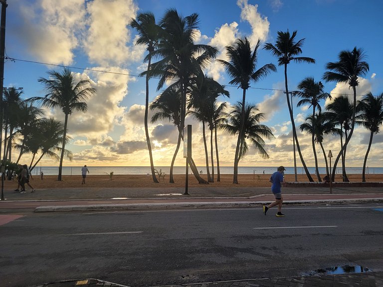 Studio Beira-Mar com Varanda no Cabo Branco