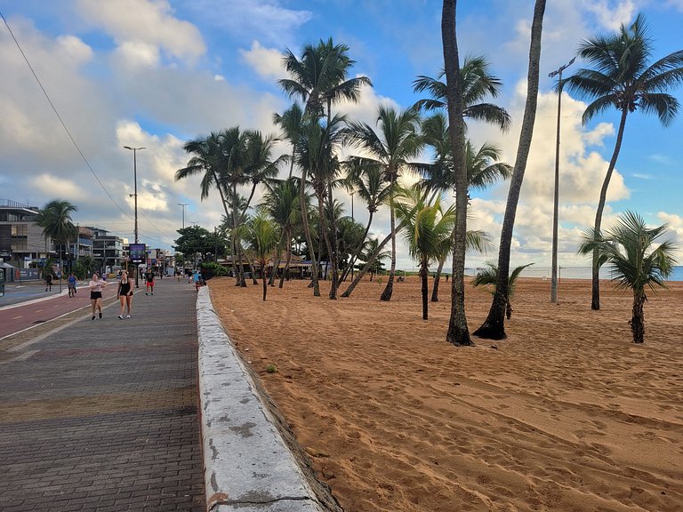 Studio Beira-Mar com Varanda no Cabo Branco