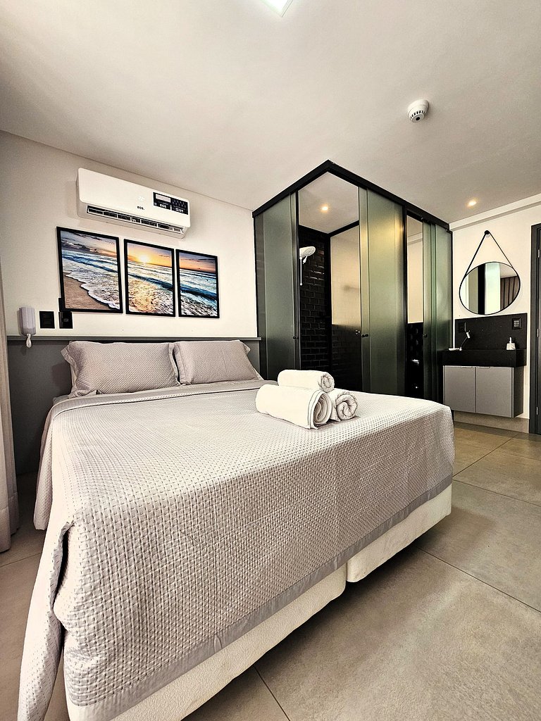 Acomodação completa na praia do Bessa