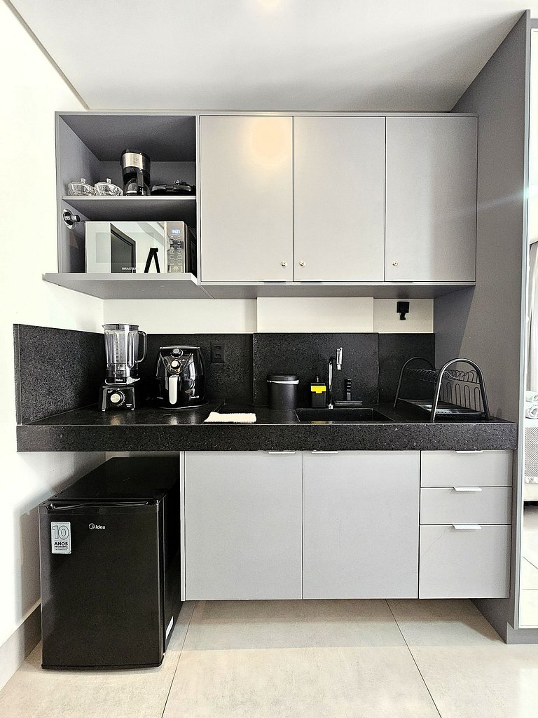 Acomodação completa na praia do Bessa