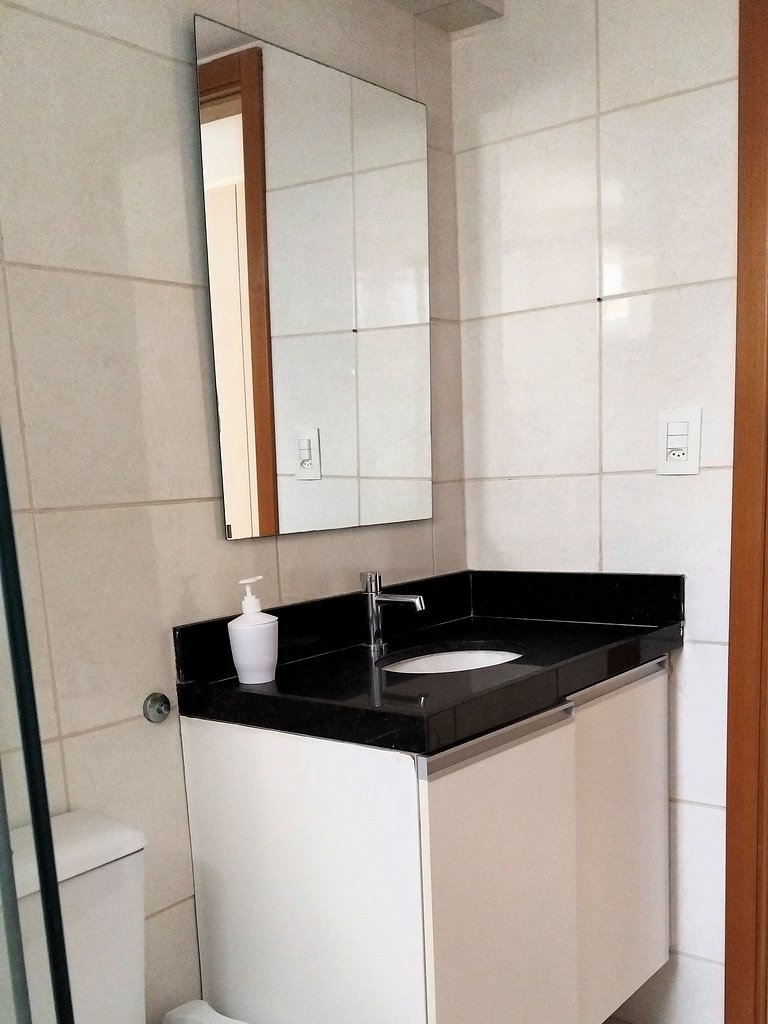 Conforto e tranquilidade a 50m da praia