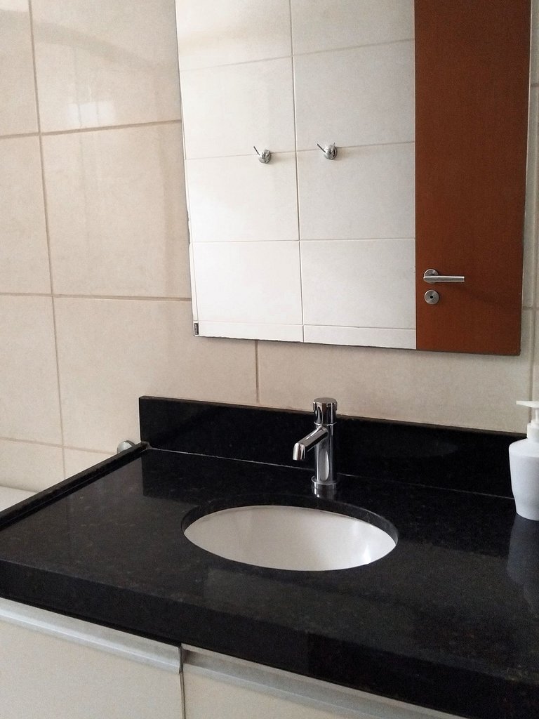 Conforto e tranquilidade a 50m da praia