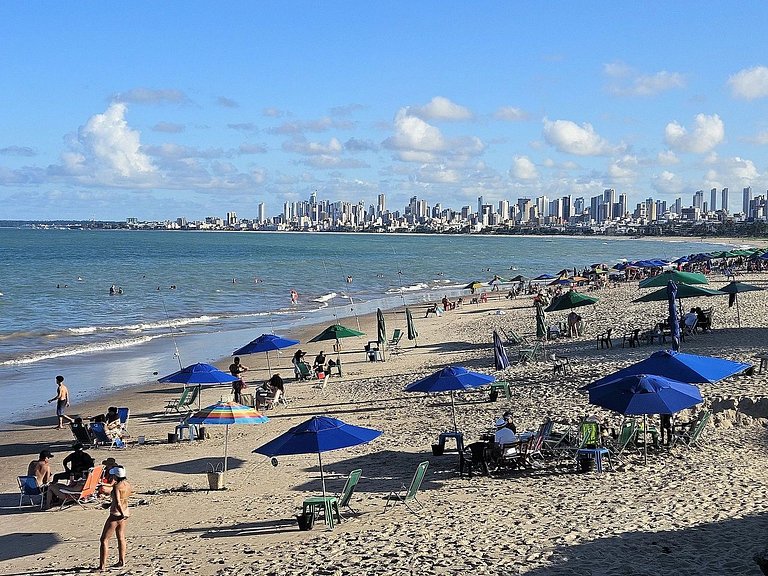 Conforto e tranquilidade a 50m da praia